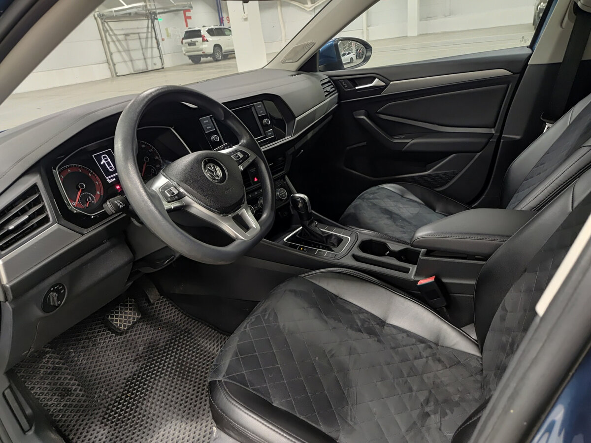 Volkswagen Jetta с пробегом — 2019 год. Фото: #15