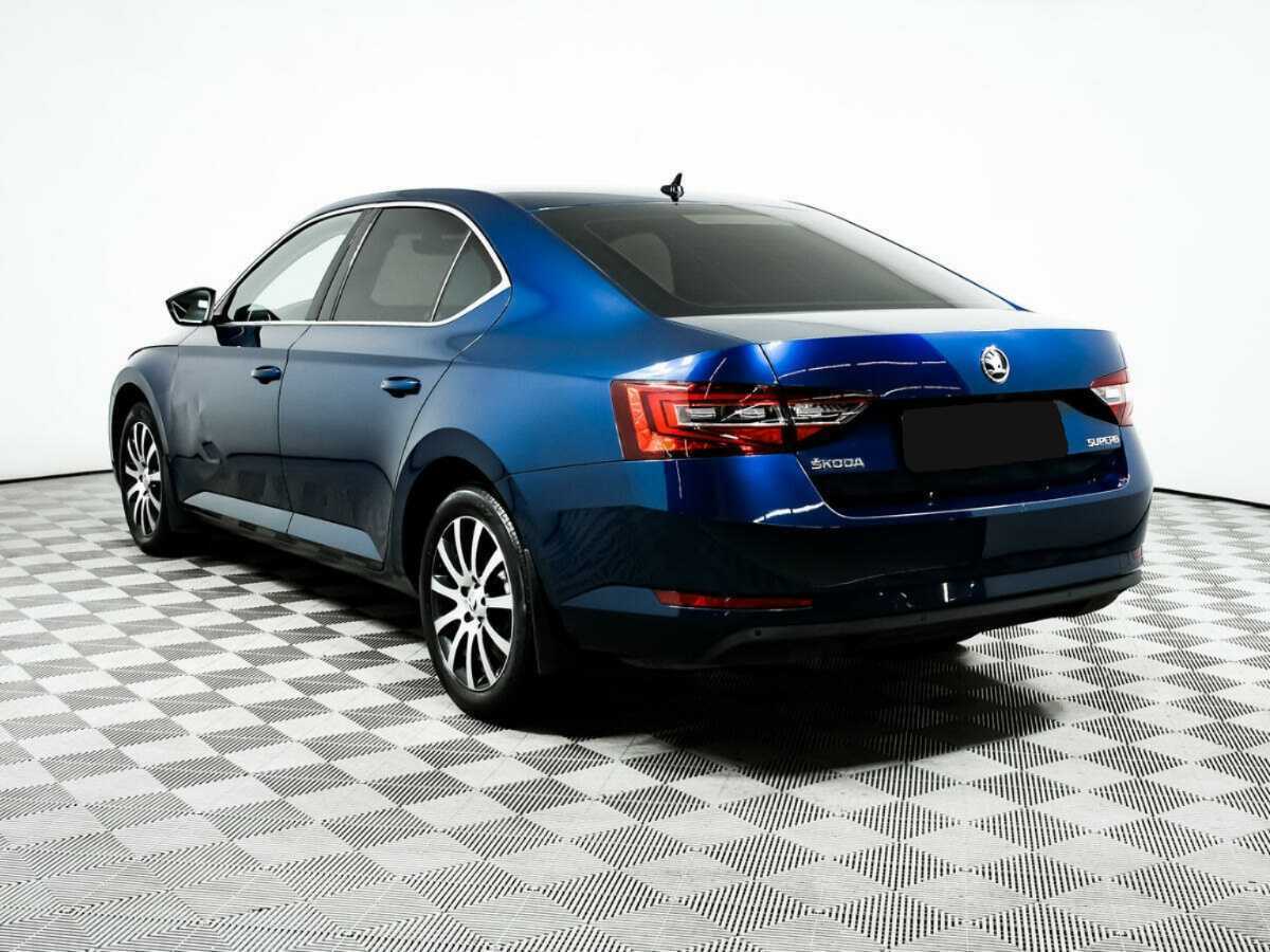 Skoda Superb с пробегом — 2019 год. Фото: #6