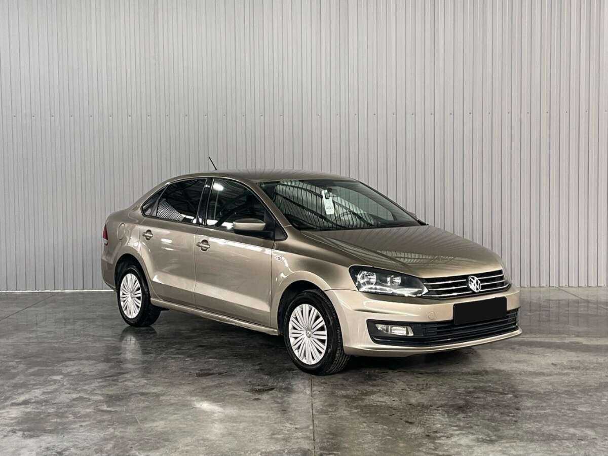 Volkswagen Polo с пробегом — 2016 год. Фото: #2