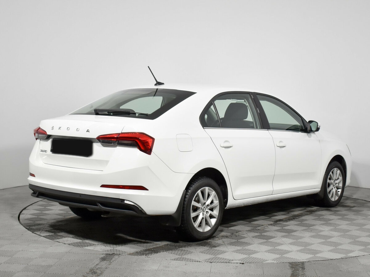 Skoda Rapid с пробегом — 2022 год. Фото: #4