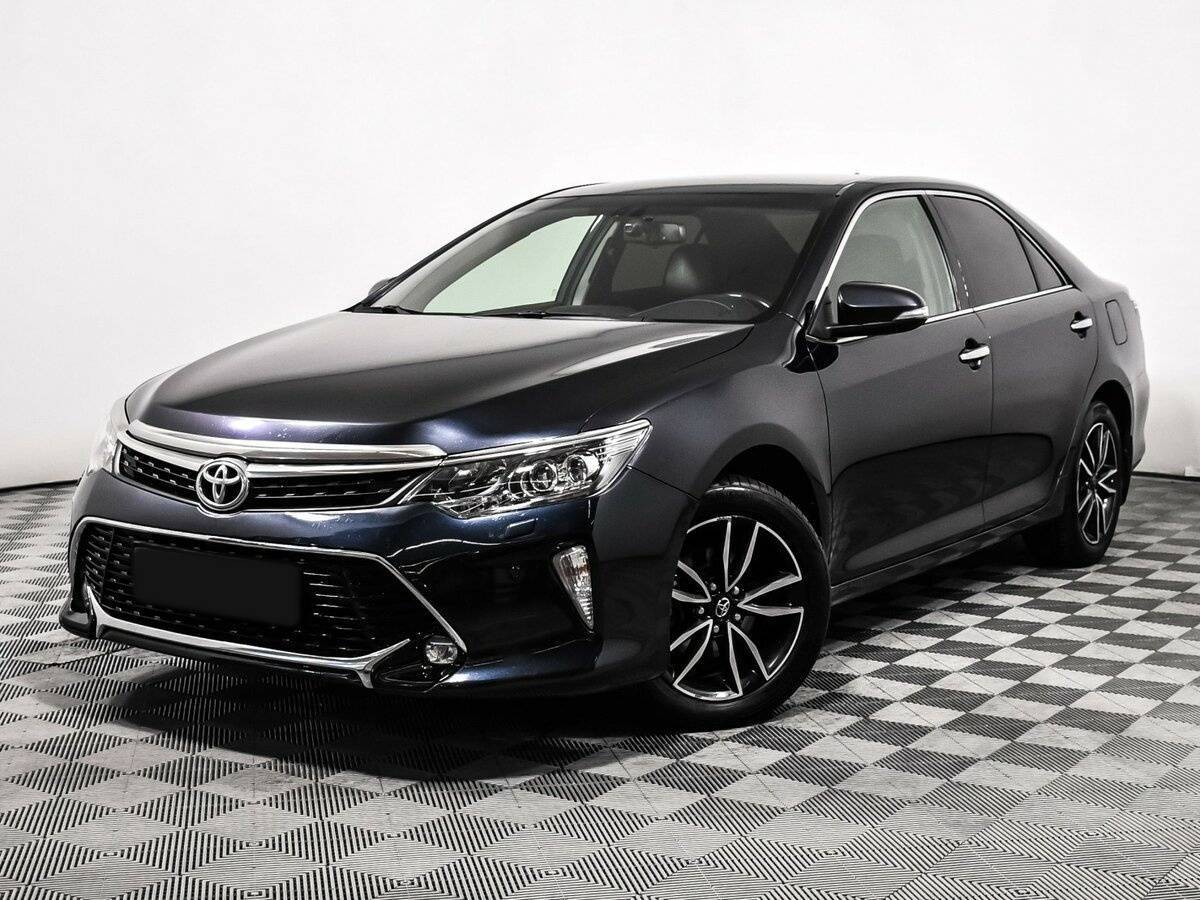 Toyota Camry с пробегом — 2017 год. Фото: #0