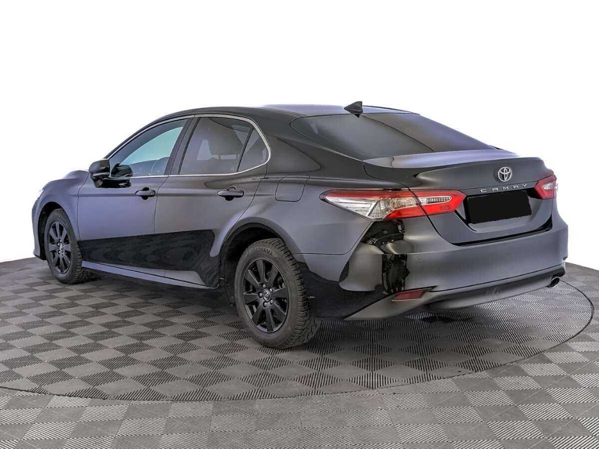 Toyota Camry с пробегом — 2019 год. Фото: #6