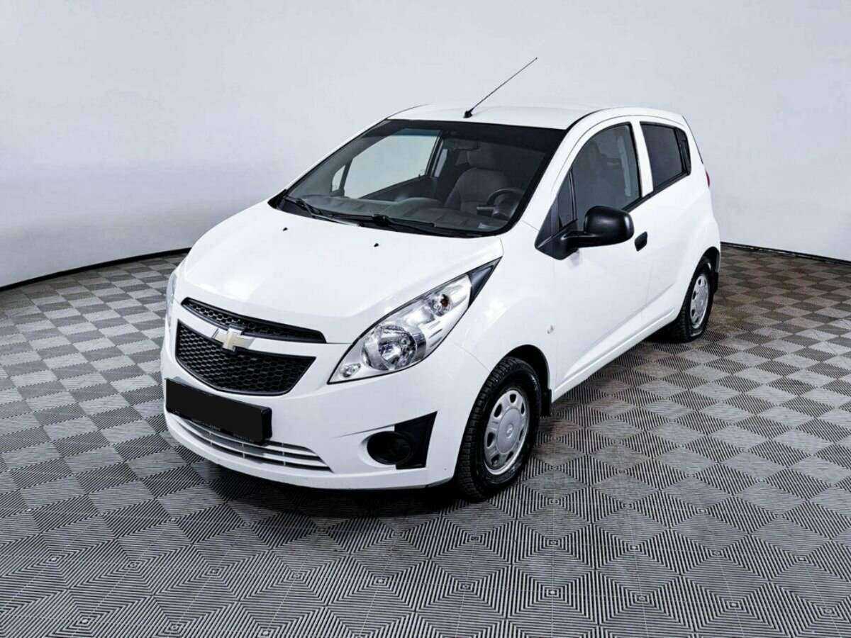 Chevrolet Spark с пробегом — 2013 год. Посмотреть фото