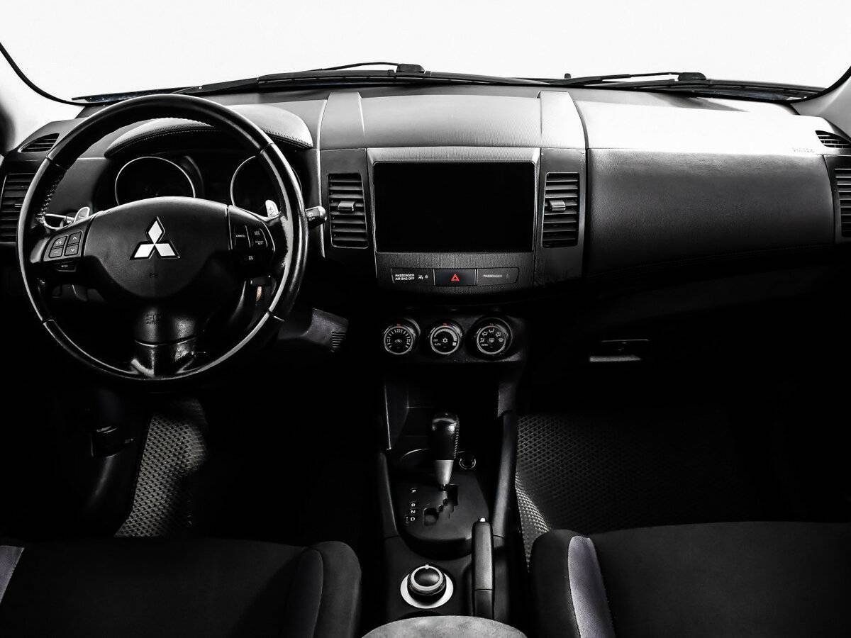 Mitsubishi Outlander с пробегом — 2012 год. Фото: #9