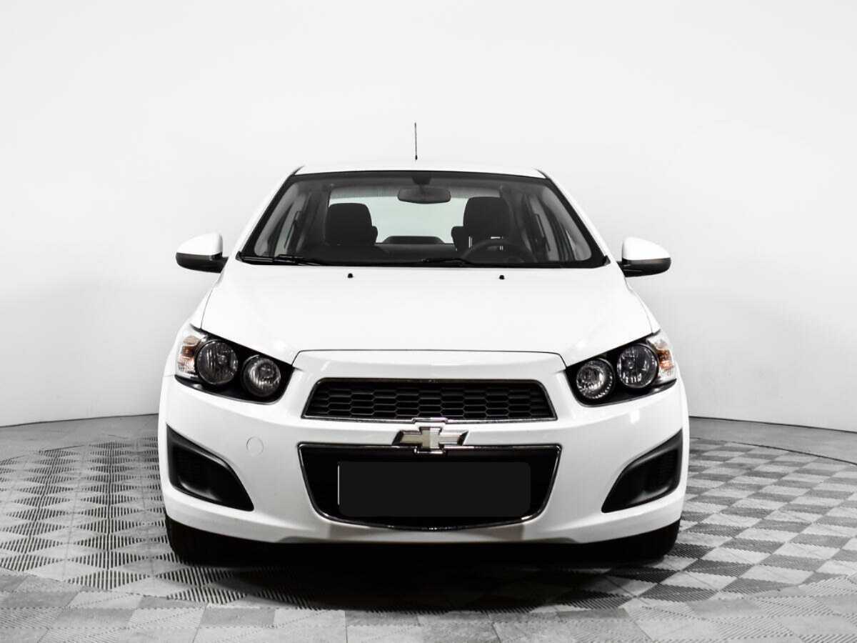 Chevrolet Aveo с пробегом — 2014 год. Фото: #1