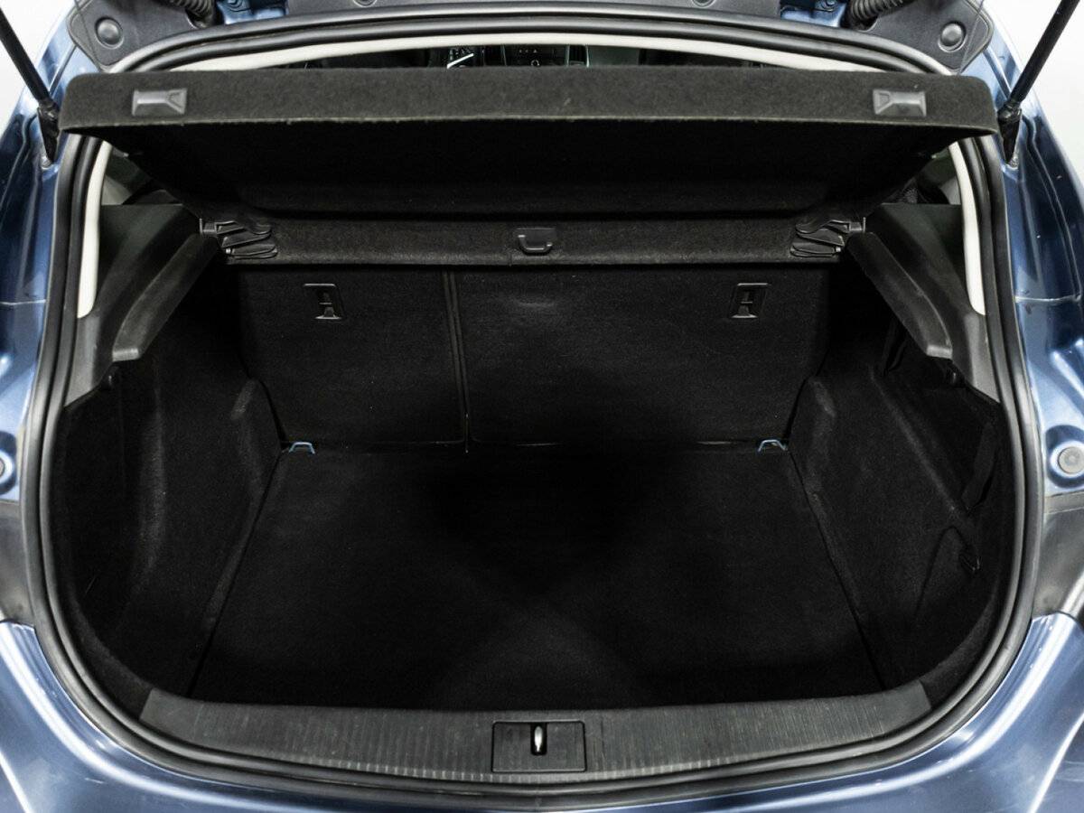 Opel Astra с пробегом — 2013 год. Фото: #15
