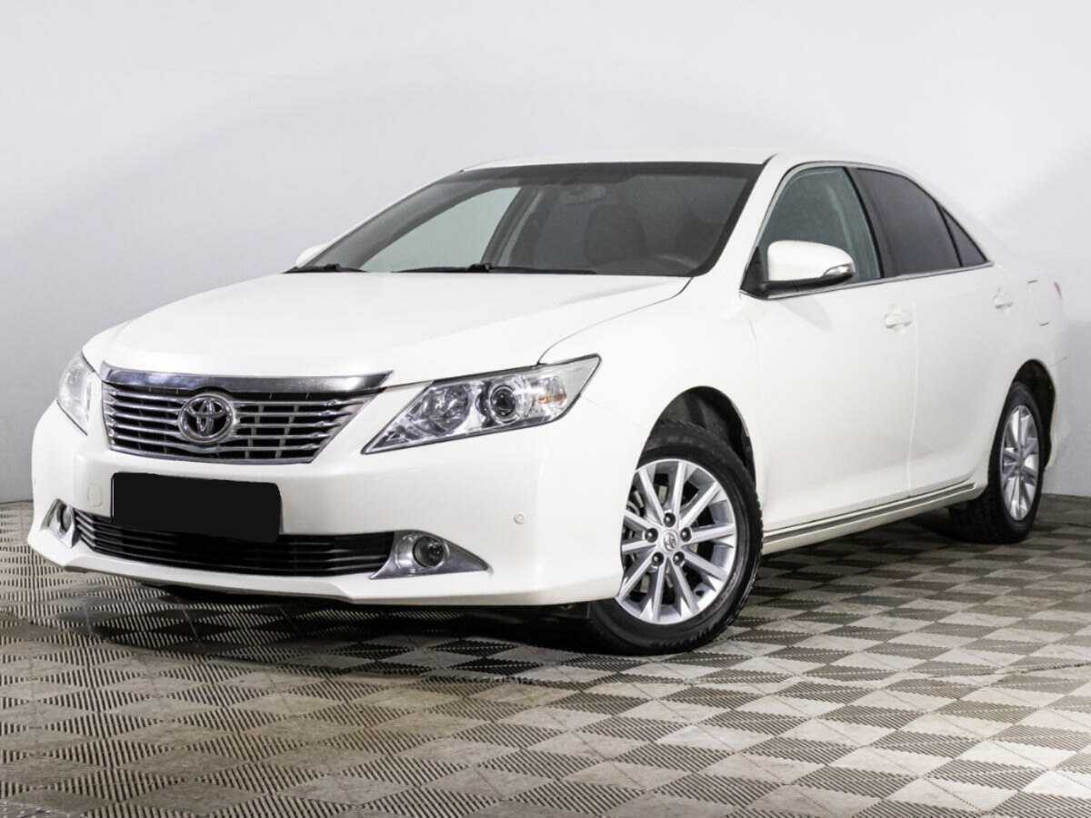 Toyota Camry с пробегом — 2014 год. Фото: #0