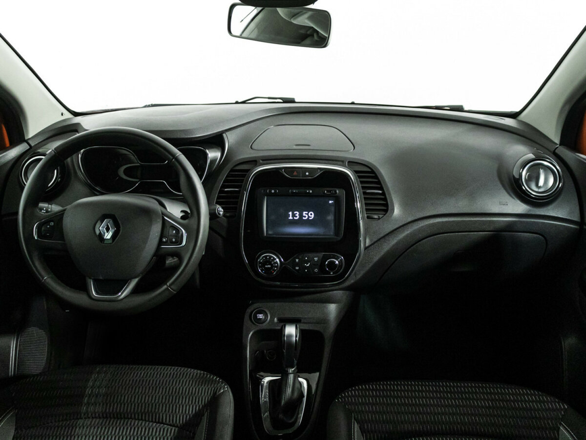 Renault Kaptur с пробегом — 2017 год. Фото: #12