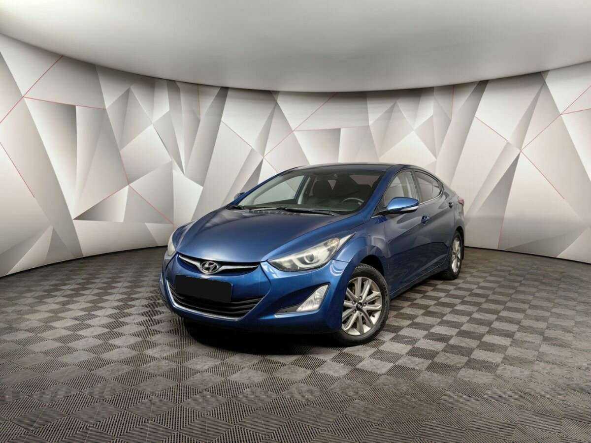 Hyundai Elantra с пробегом — 2015 год. Посмотреть фото