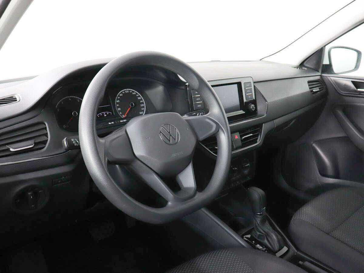 Volkswagen Polo с пробегом — 2021 год. Фото: #8