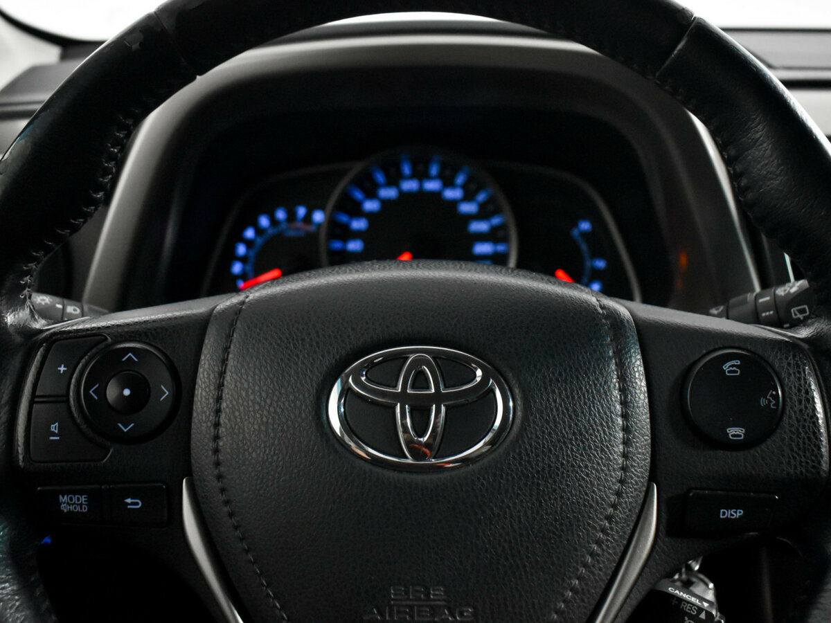 Toyota RAV4 с пробегом — 2014 год. Фото: #15
