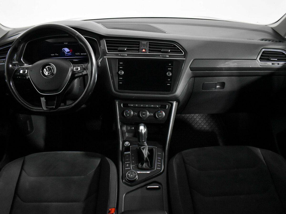 Volkswagen Tiguan с пробегом — 2017 год. Фото: #12