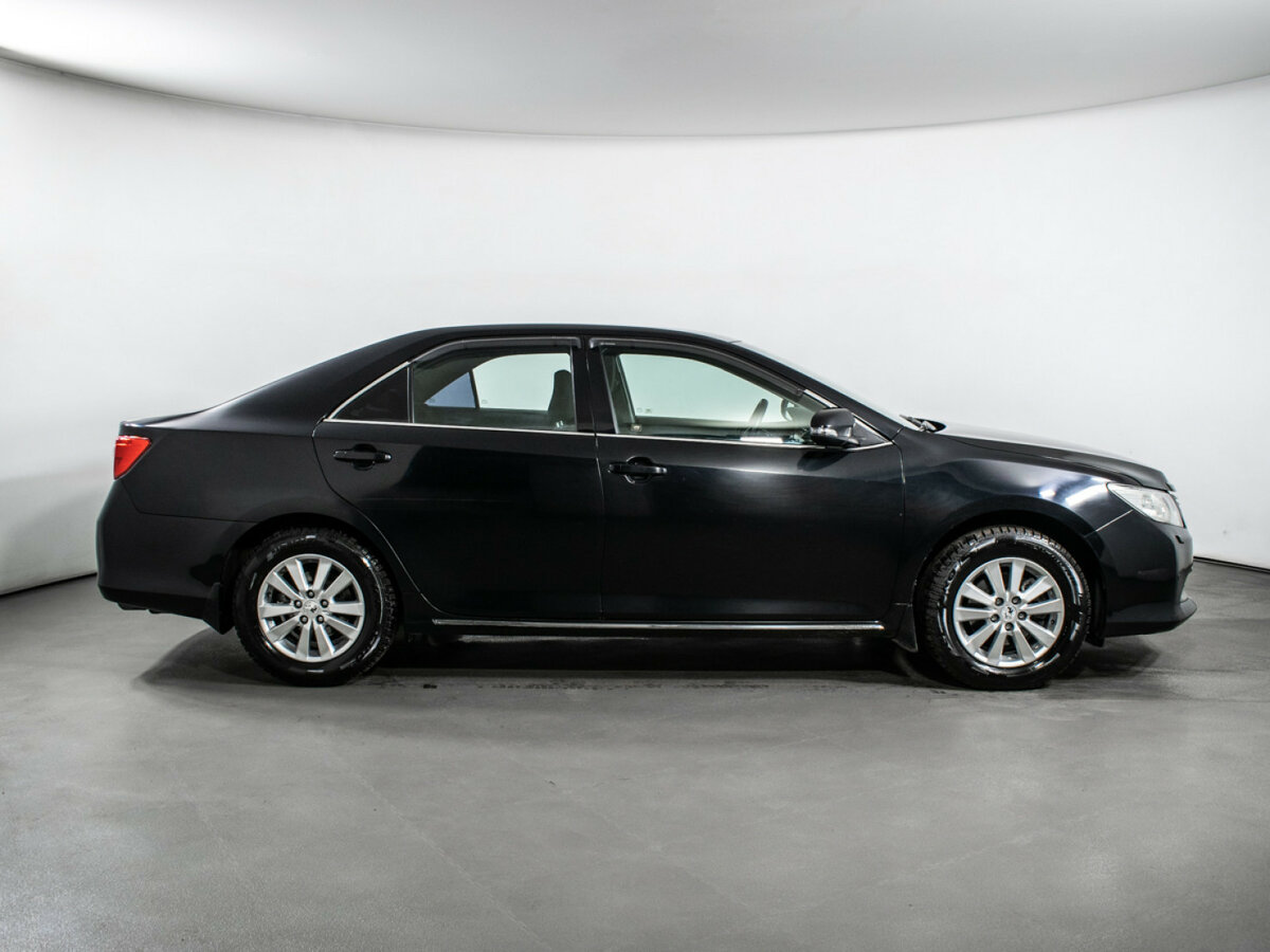 Toyota Camry с пробегом — 2013 год. Фото: #3