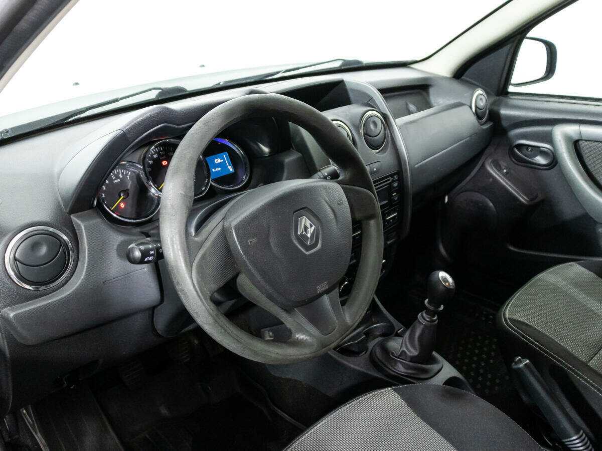 Renault Duster с пробегом — 2016 год. Фото: #10