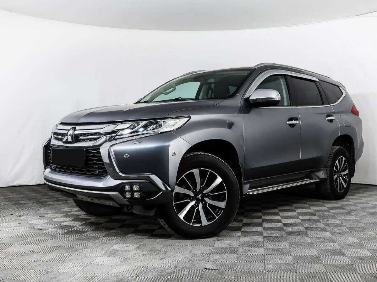 Mitsubishi Pajero Sport с пробегом — 2016 год. Посмотреть фото