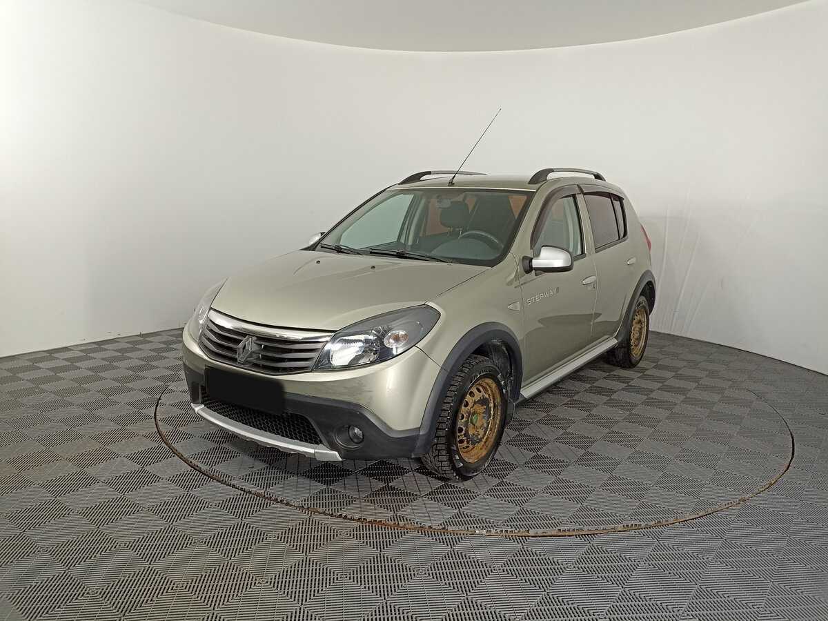 Renault Sandero с пробегом — 2014 год. Фото: #0