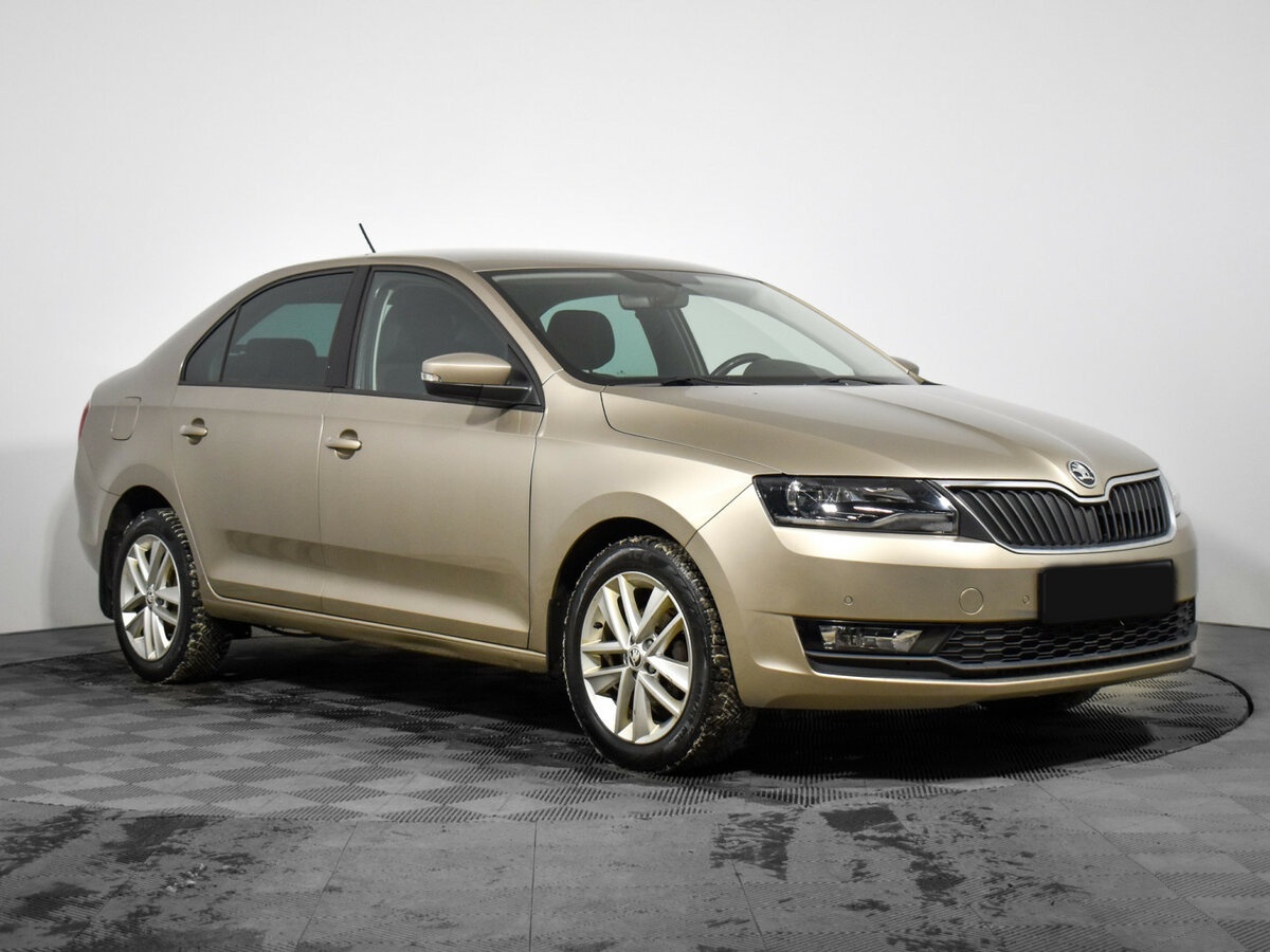 Skoda Rapid с пробегом — 2019 год. Фото: #2