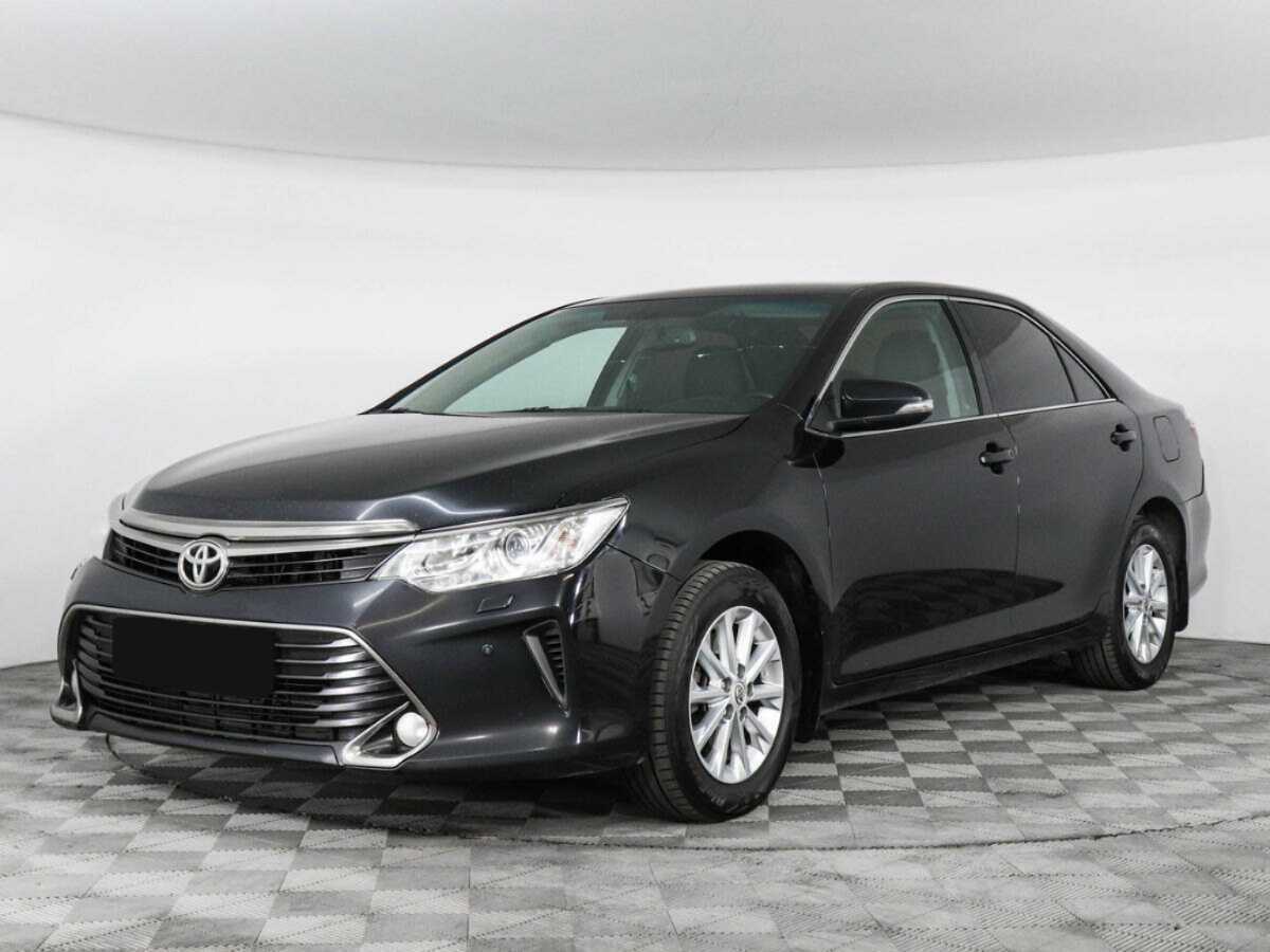 Toyota Camry с пробегом — 2016 год. Посмотреть фото