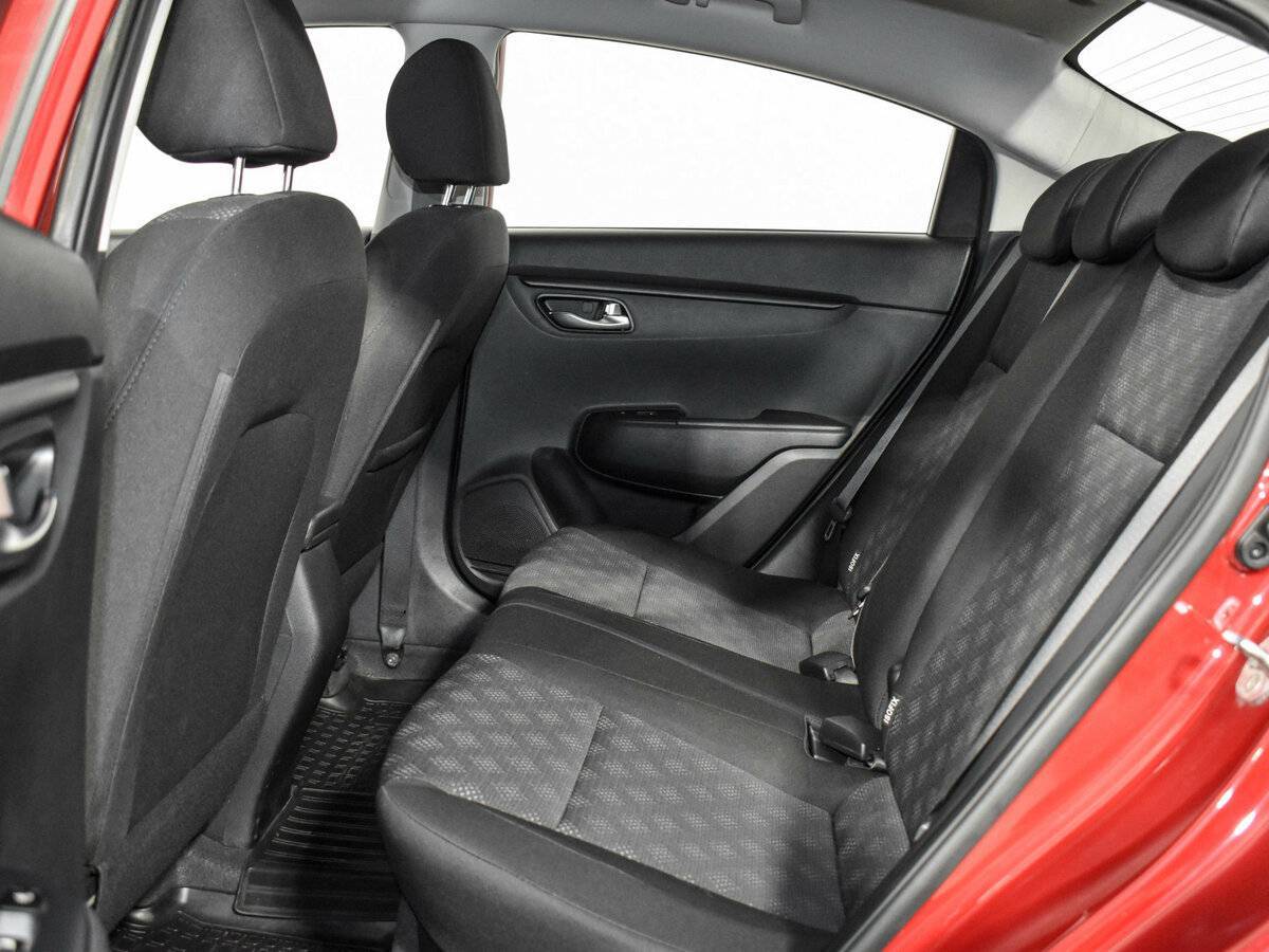 Kia Rio с пробегом — 2018 год. Фото: #10