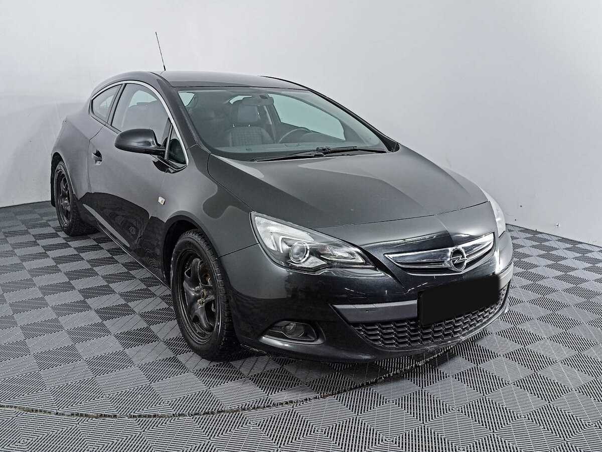 Opel Astra с пробегом — 2014 год. Фото: #2