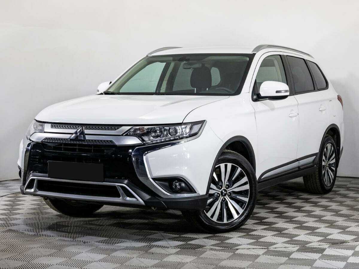 Mitsubishi Outlander с пробегом — 2021 год. Посмотреть фото