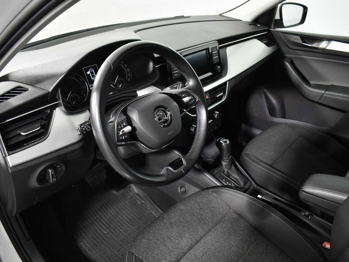 Skoda Rapid с пробегом — 2022 год. Фото: #8