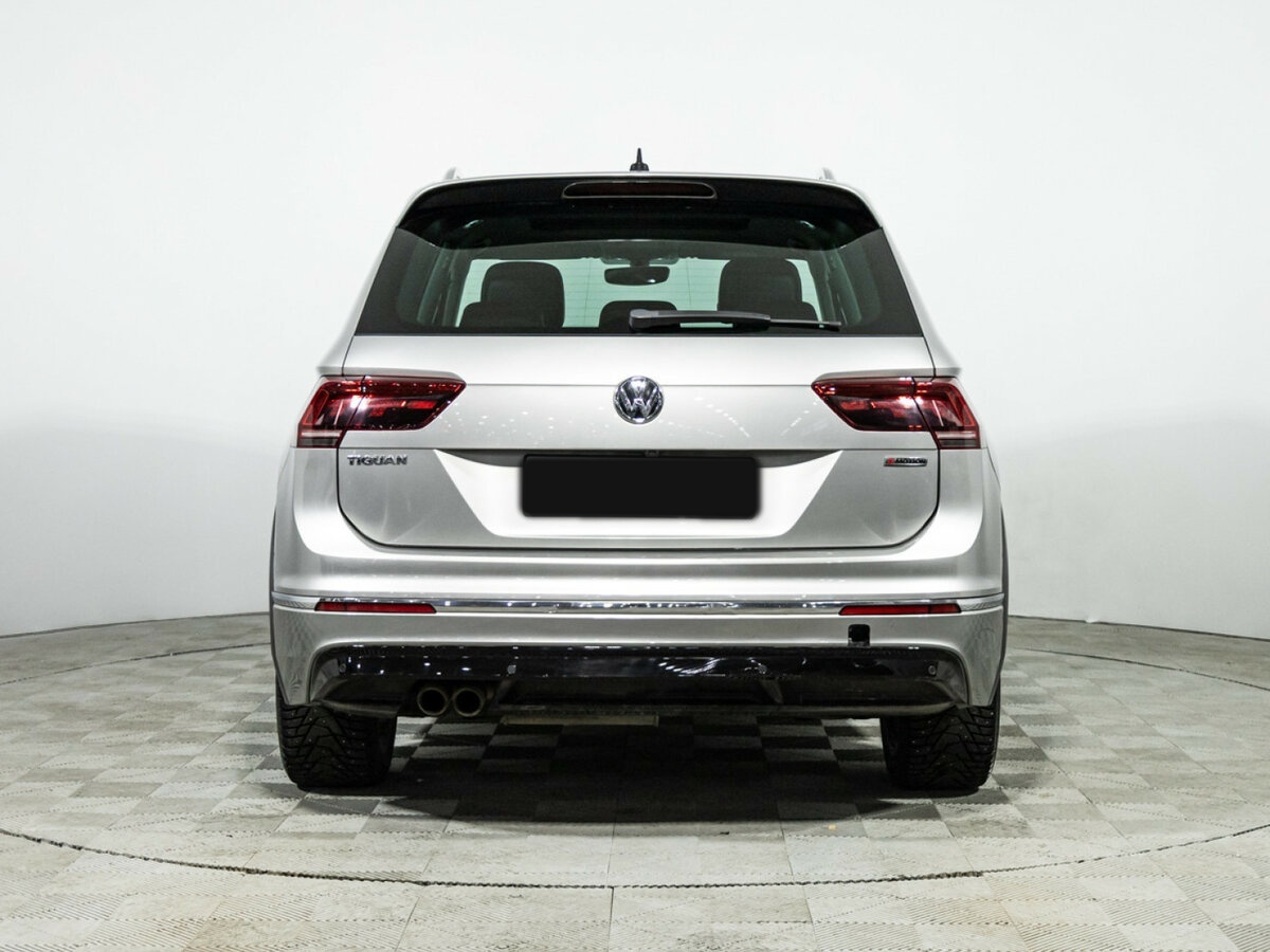 Volkswagen Tiguan с пробегом — 2018 год. Фото: #4