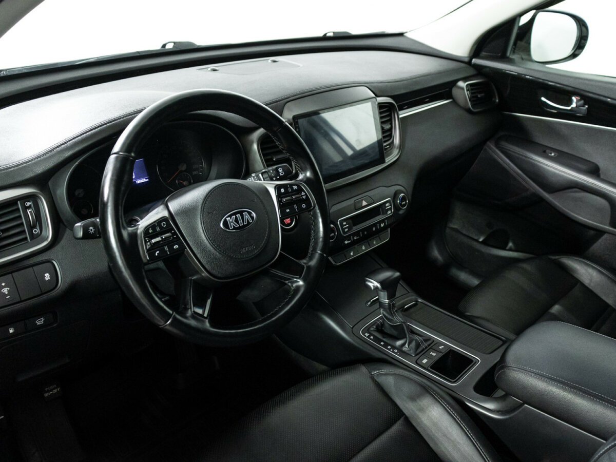 Kia Sorento с пробегом — 2019 год. Фото: #9