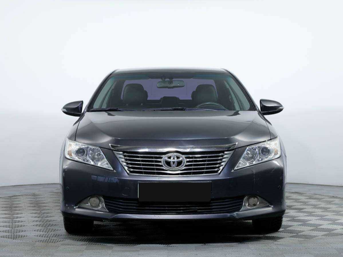 Toyota Camry с пробегом — 2013 год. Фото: #0