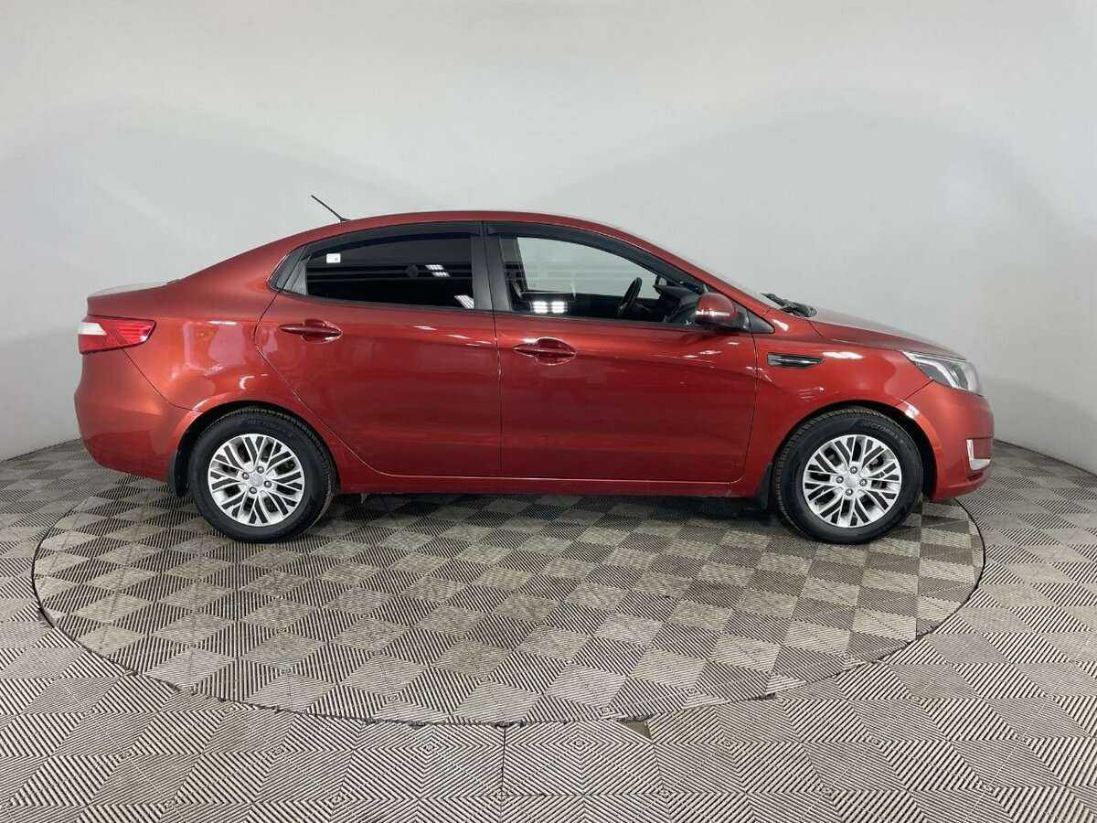 Kia Rio с пробегом — 2013 год. Фото: #3