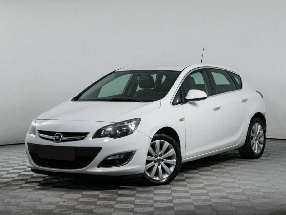 Opel Astra с пробегом — 2013 год. Посмотреть фото