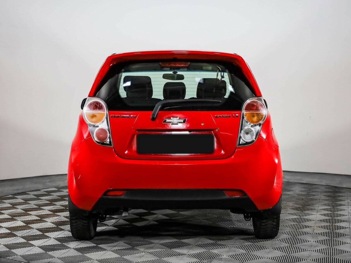 Chevrolet Spark с пробегом — 2012 год. Фото: #4