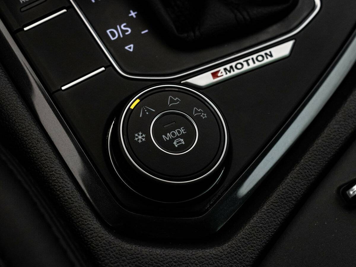 Volkswagen Tiguan с пробегом — 2018 год. Фото: #11