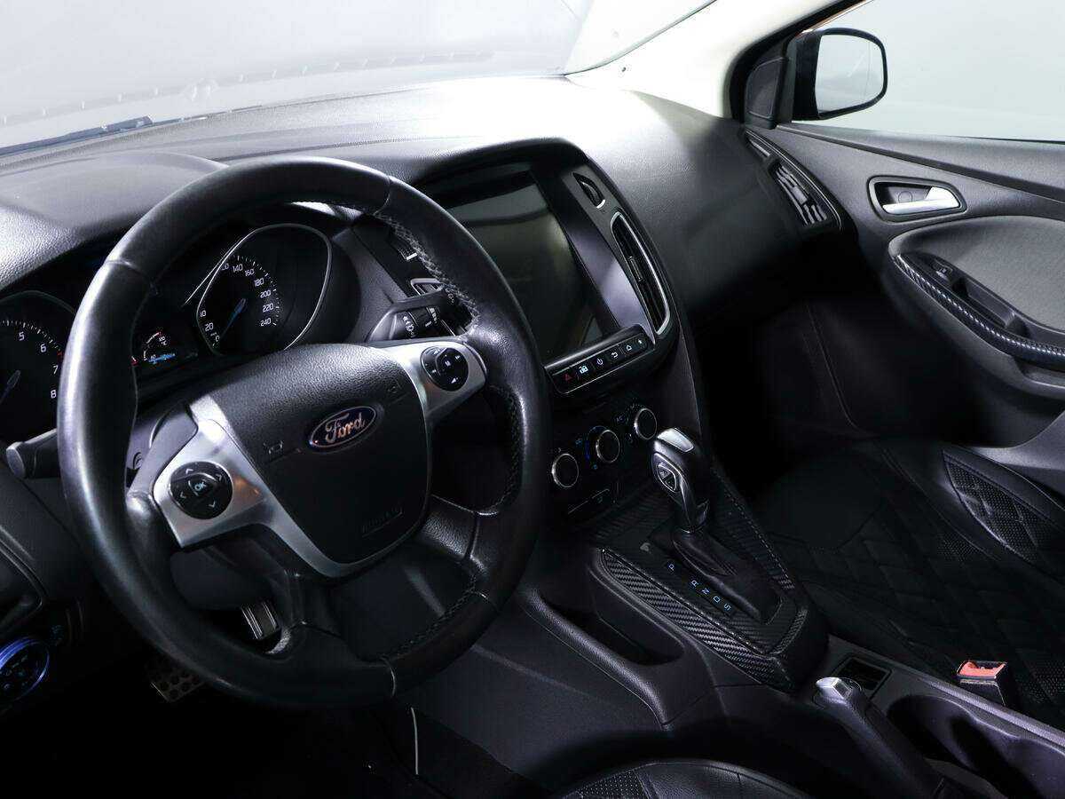 Ford Focus с пробегом — 2012 год. Фото: #12