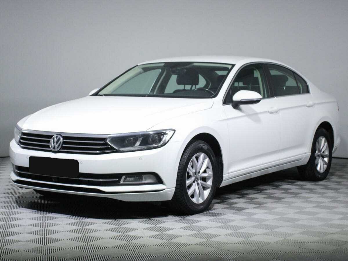 Volkswagen Passat с пробегом — 2018 год. Фото: #0