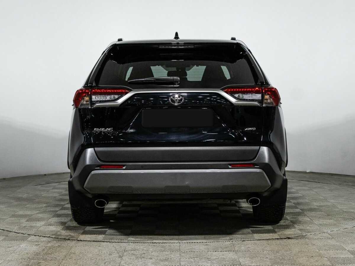 Toyota RAV4 с пробегом — 2020 год. Фото: #4