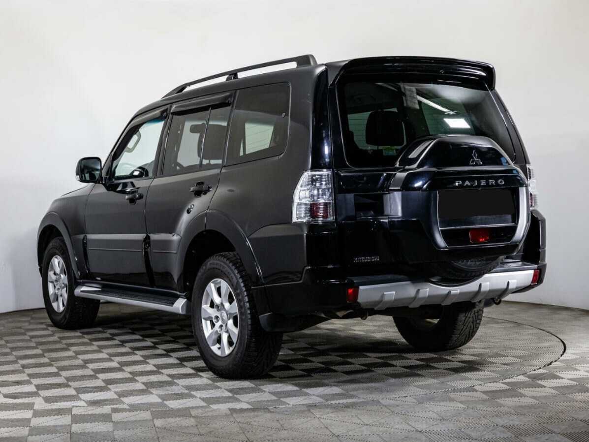 Mitsubishi Pajero с пробегом — 2018 год. Фото: #5