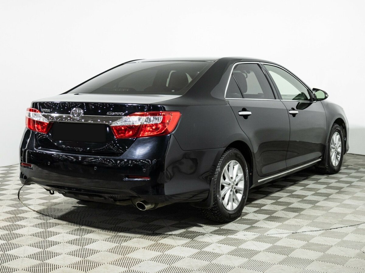Toyota Camry с пробегом — 2012 год. Фото: #4