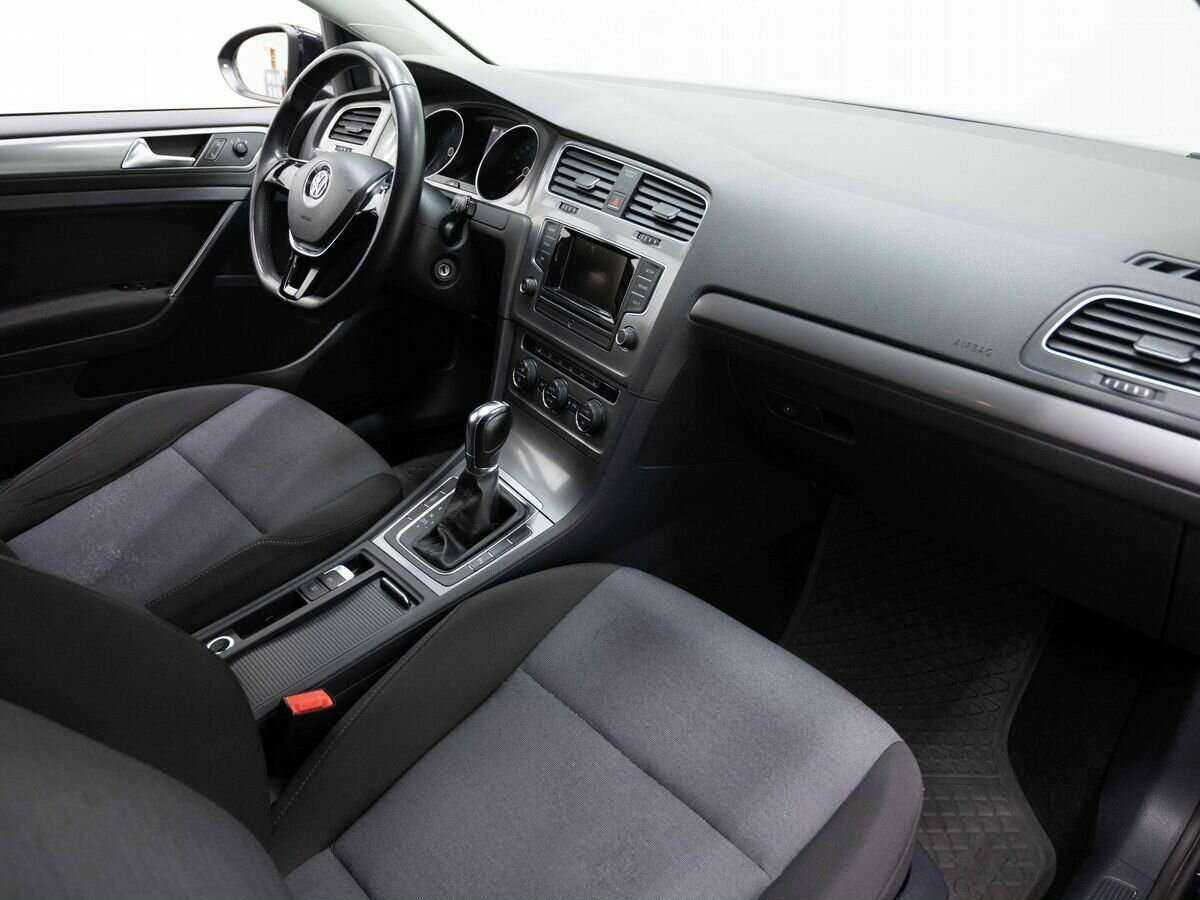Volkswagen Golf с пробегом — 2013 год. Фото: #12