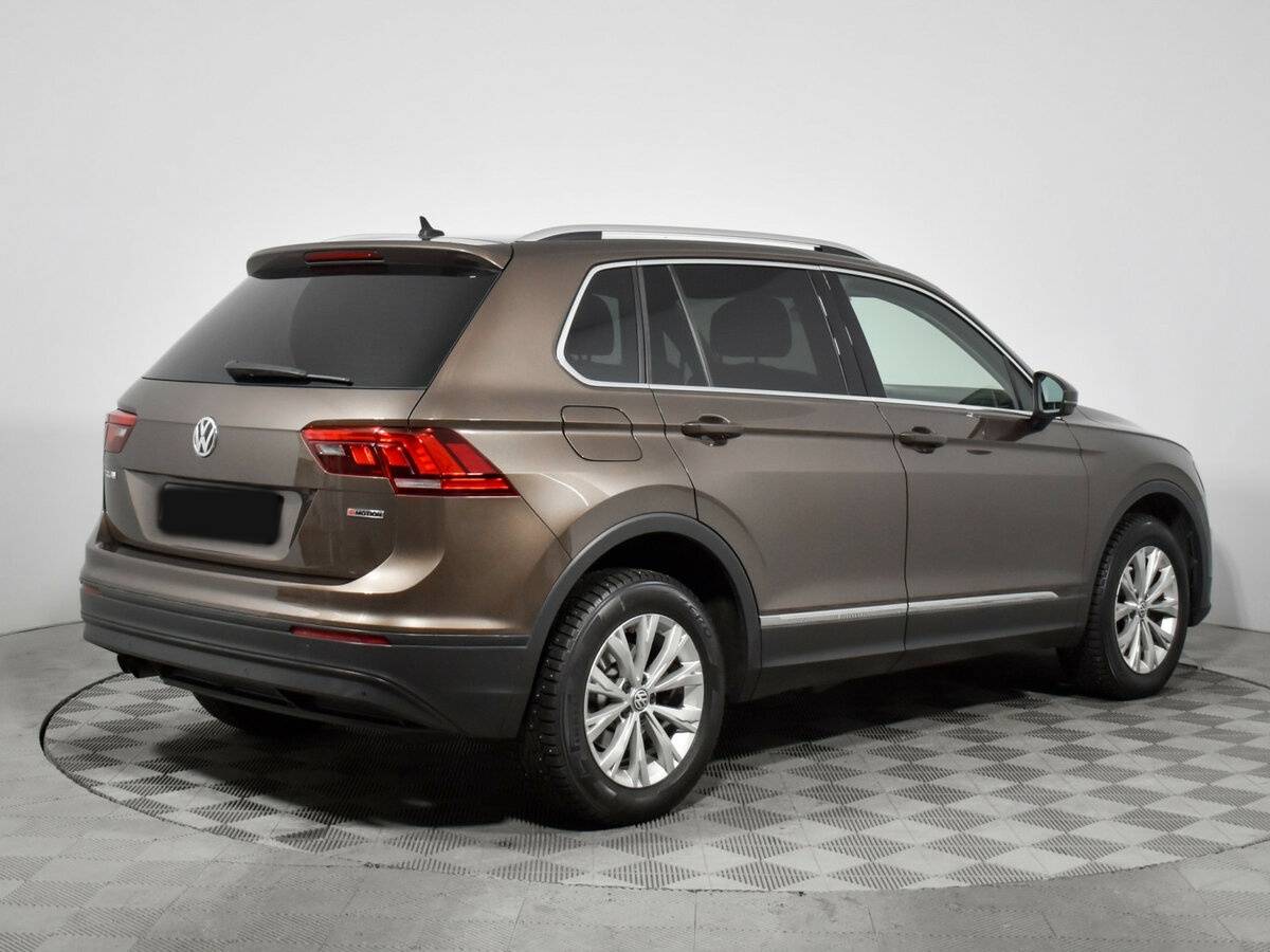 Volkswagen Tiguan с пробегом — 2018 год. Фото: #4