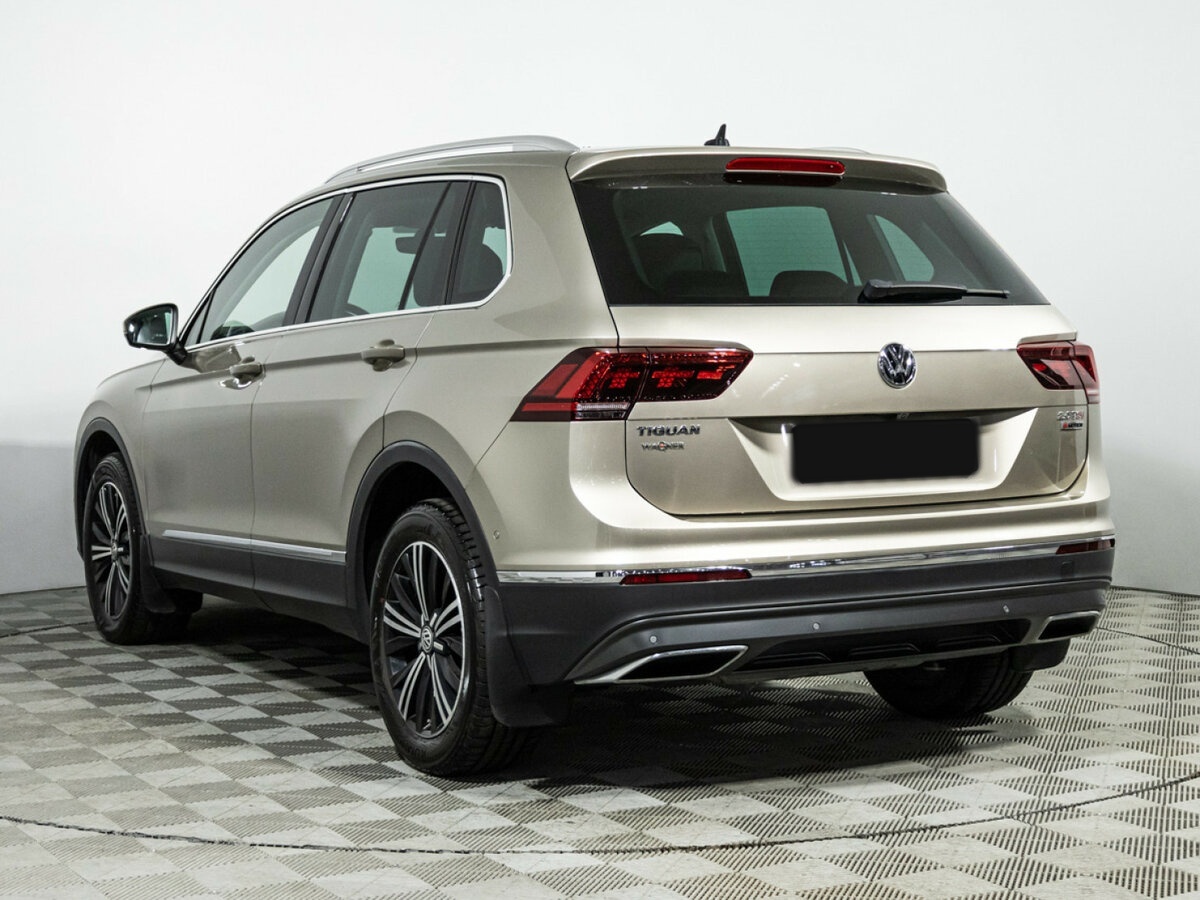 Volkswagen Tiguan с пробегом — 2017 год. Фото: #6