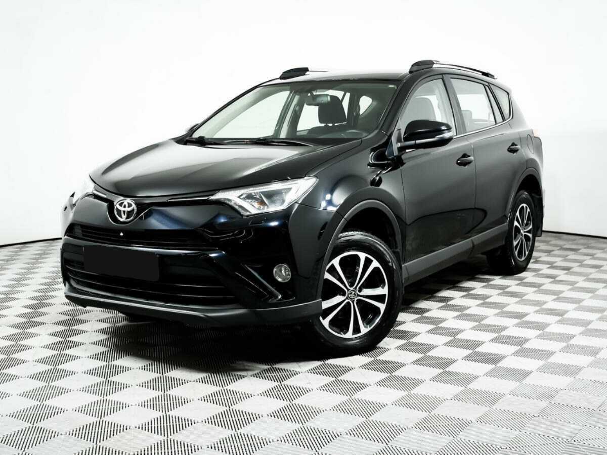 Toyota RAV4 с пробегом — 2018 год. Посмотреть фото