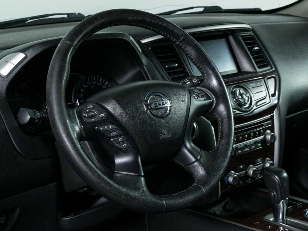 Nissan Pathfinder с пробегом — 2015 год. Фото: #15