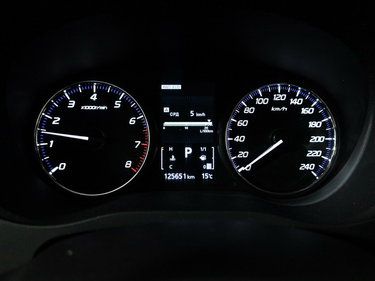 Mitsubishi Outlander с пробегом — 2017 год. Фото: #11