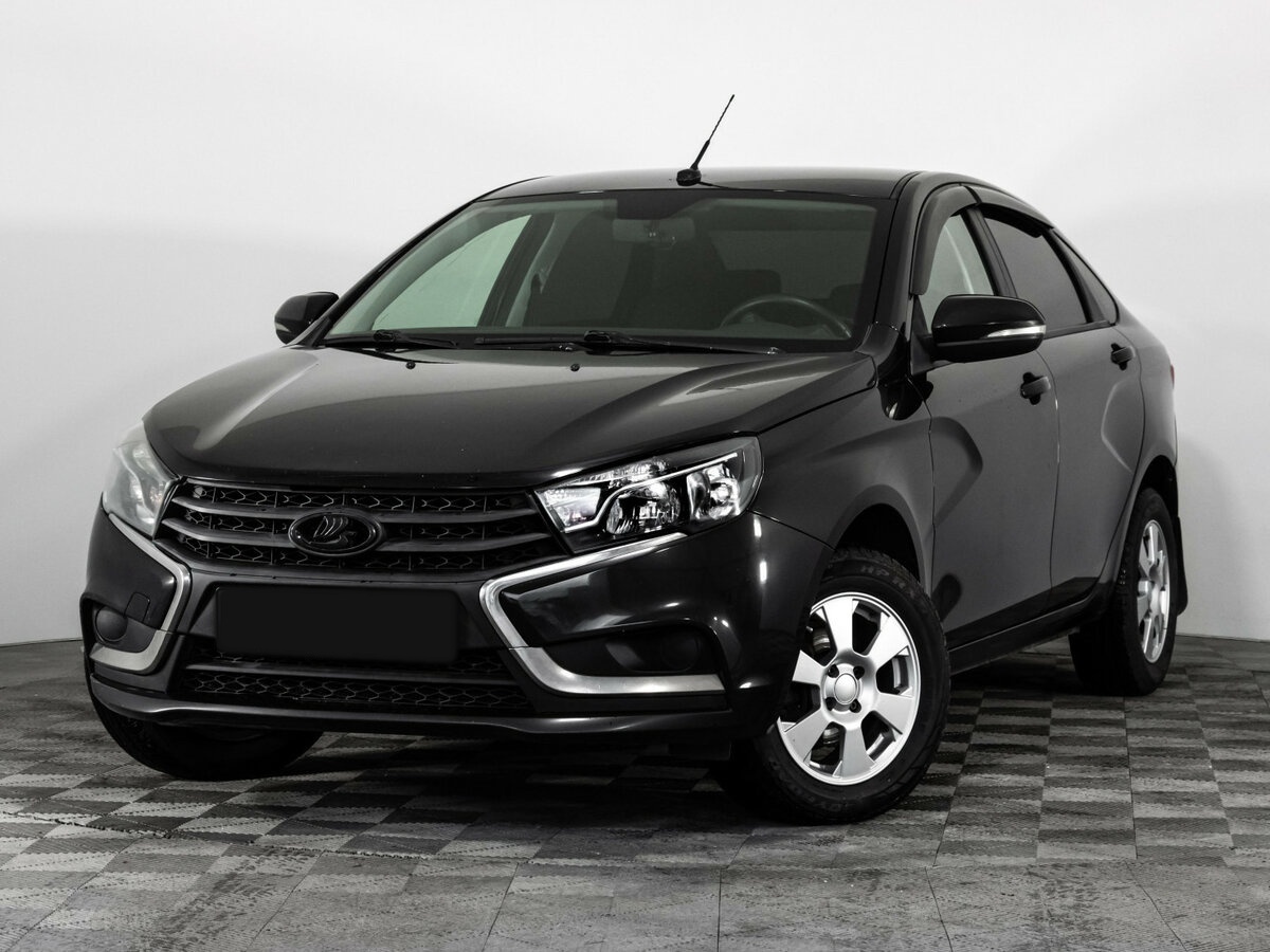 Lada (ВАЗ) Vesta с пробегом — 2017 год. Посмотреть фото