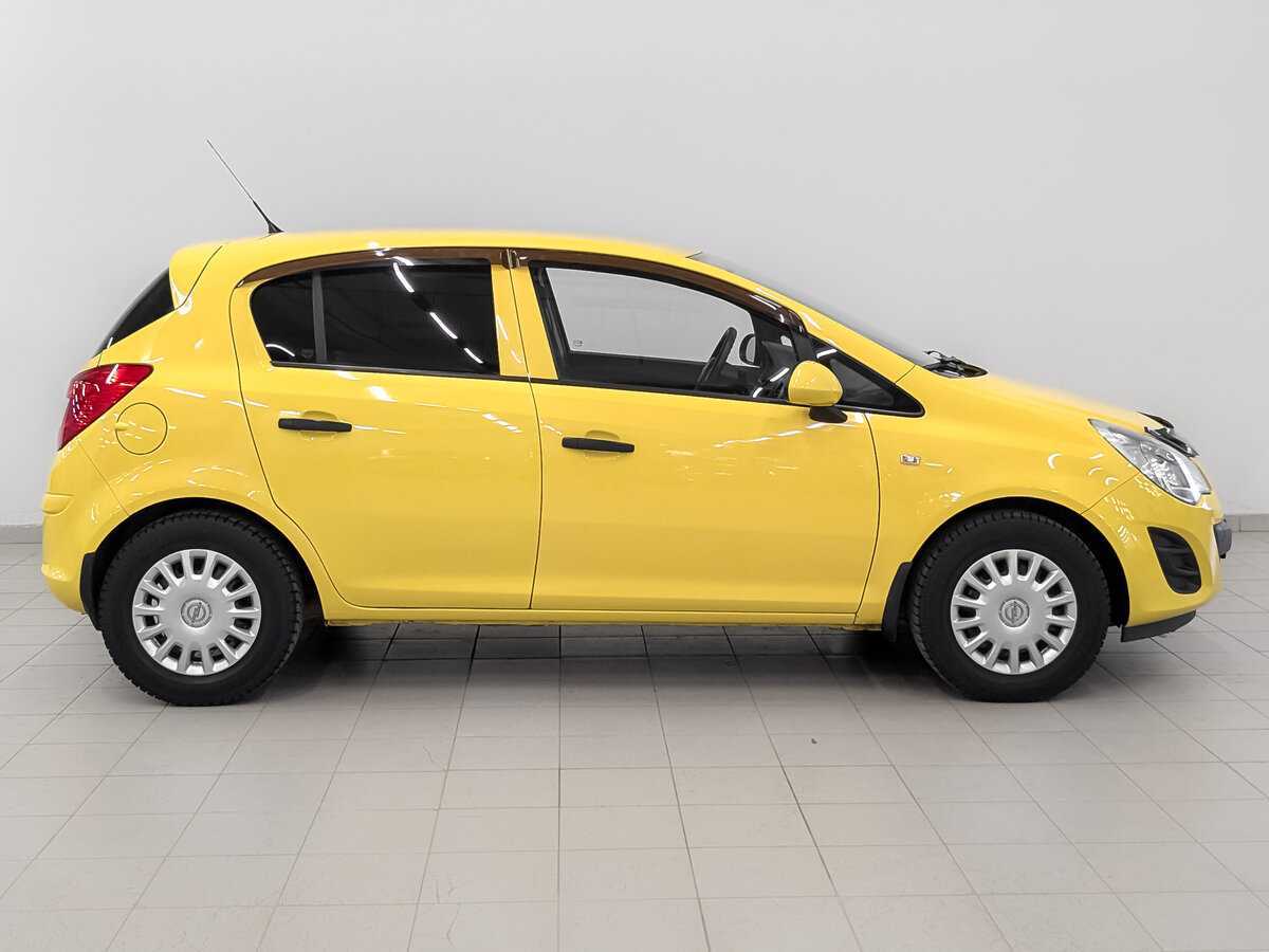 Opel Corsa с пробегом — 2013 год. Фото: #3