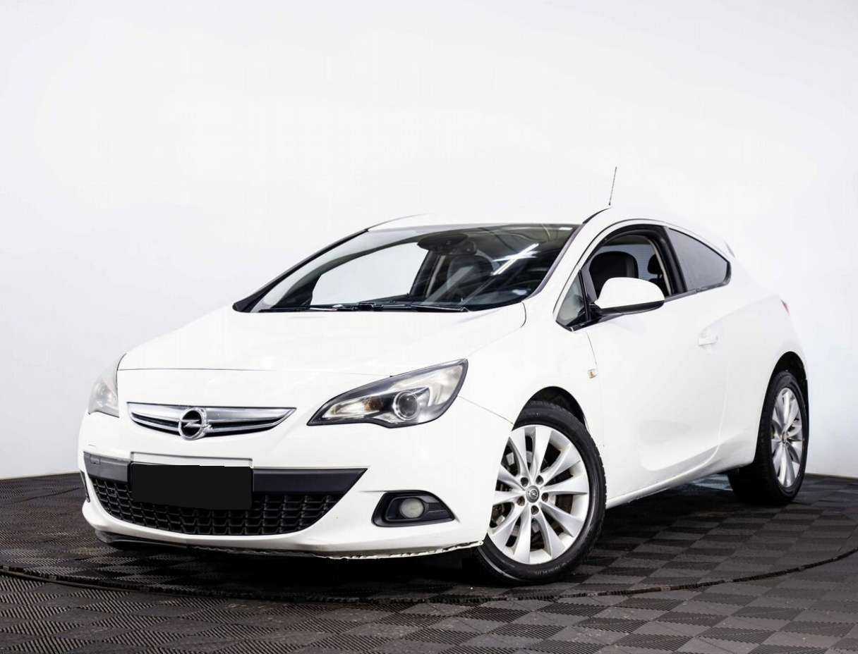 Opel Astra с пробегом — 2012 год. Фото: #0
