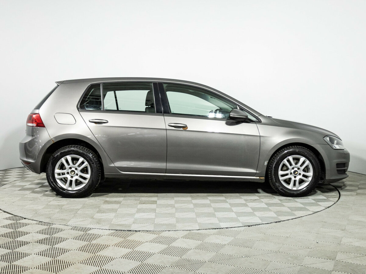 Volkswagen Golf с пробегом — 2013 год. Фото: #3