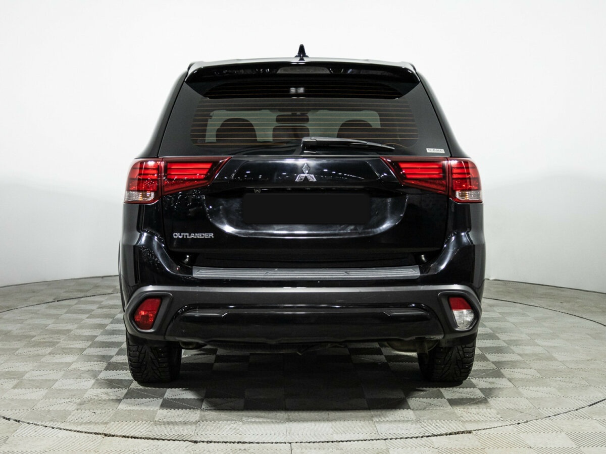 Mitsubishi Outlander с пробегом — 2020 год. Фото: #5