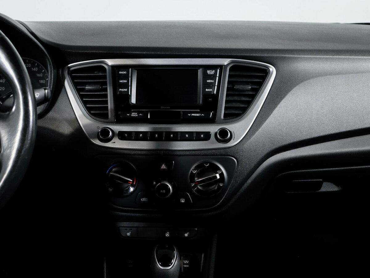 Hyundai Solaris с пробегом — 2018 год. Фото: #10